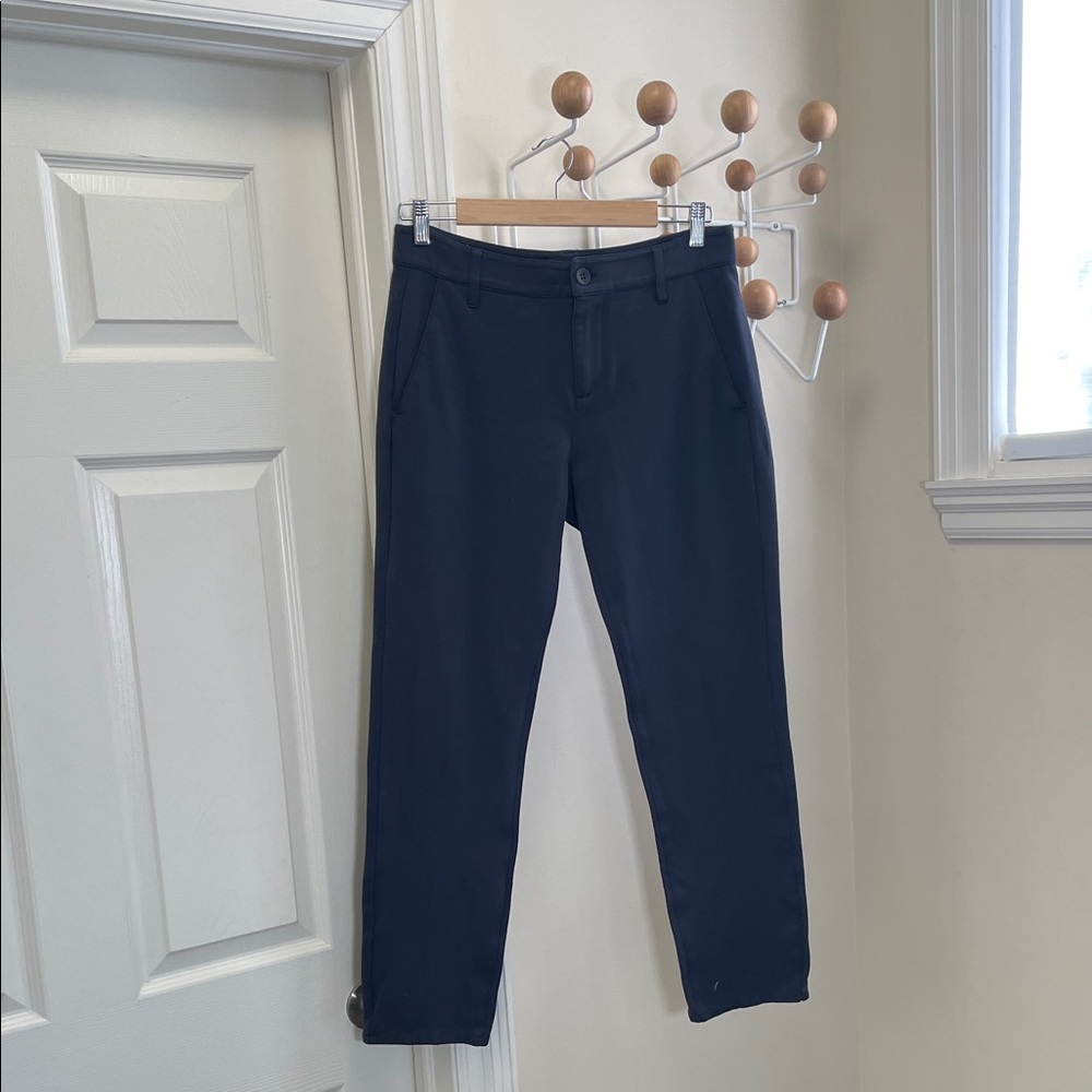 Paige - Classic Straight Legged Pants - Navy - 30